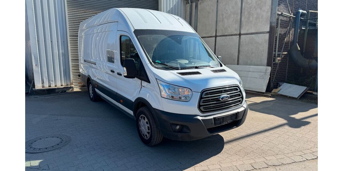 Ford Transit 245.567 km 6.350 &euro; Bottrop 46240
