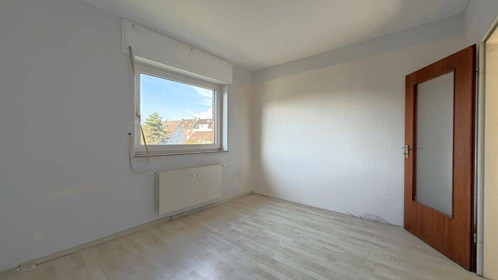 Etagenwohnung Duisburg Marxloh - 3 Zimmer, 82 m&sup2;, 126.000&euro; | Angebot:25748105