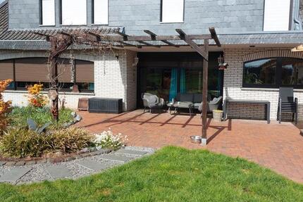 Haus Sonsbeck - 4.5 Zimmer, 260 m&sup2;, 675.000&euro; | Angebot:26063333