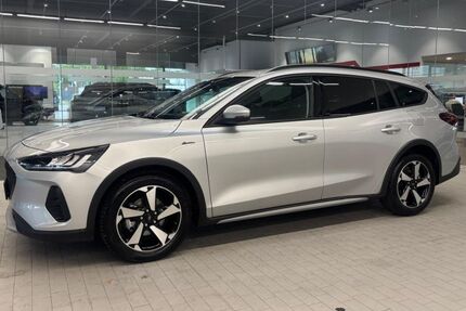Ford Focus 4.468 km 23.900 &euro; Dinslaken 46539