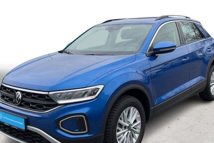VW T-Roc 1.896 km 20.440 &euro; Geldern 47608