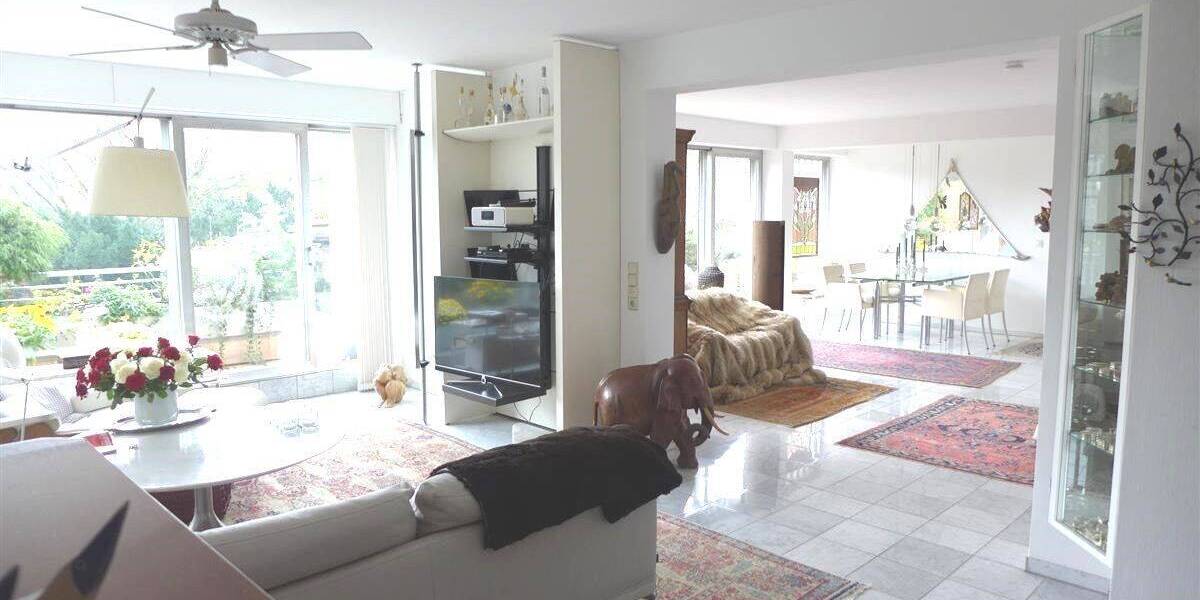 Etagenwohnung Krefeld Cracau - 6 Zimmer, 193 m&sup2;, 379.000&euro; | Angebot:25686084