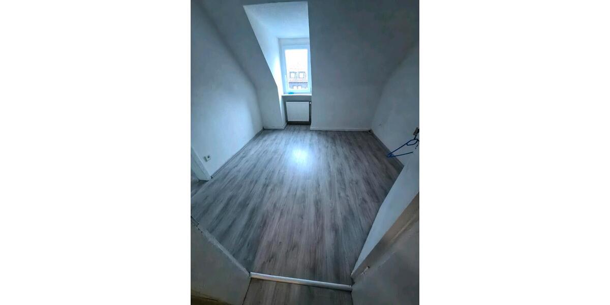 Dachgeschoßwohnung Gelsenkirchen Gelsenkirchen-Nord - 100 Zimmer, 2 m&sup2;, 750&euro; | Angebot:26276807