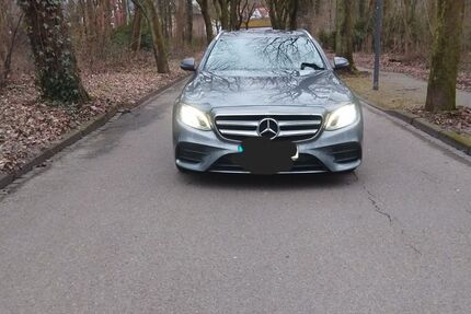 Mercedes-Benz E 220 90.000 km 22.500 &euro; Essen 45127