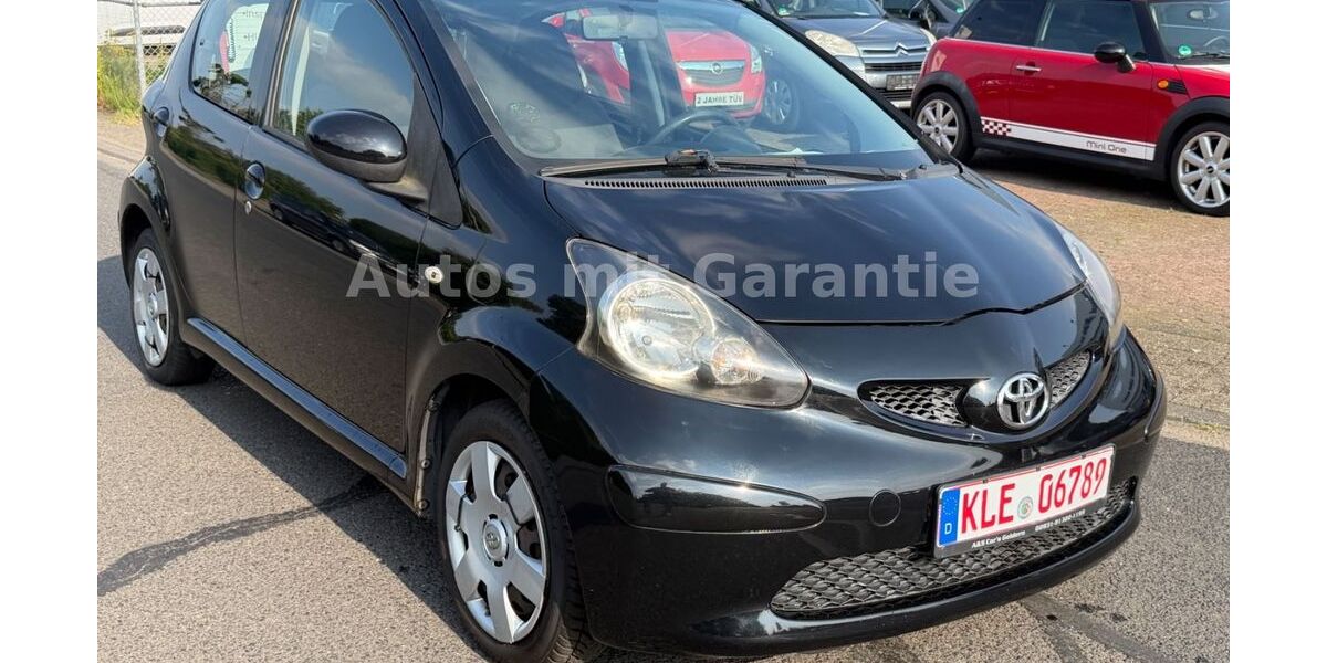 Toyota Aygo (X) 167.000 km 2.299 &euro; Geldern 47608