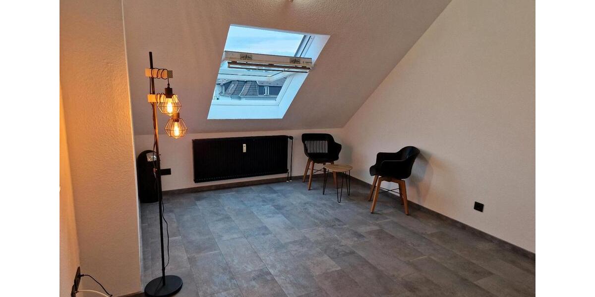 Dachgeschoßwohnung Essen Stadtbezirk V - 1 Zimmer, 34 m&sup2;, 50.000&euro; | Angebot:25719302