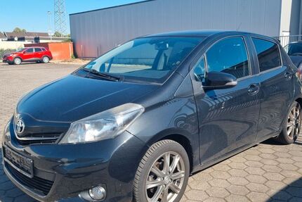 Toyota Yaris 125.000 km 7.599 &euro; Dinslaken 46539