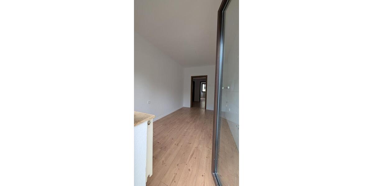 Etagenwohnung Gelsenkirchen Gelsenkirchen-Mitte - 3 Zimmer, 75 m&sup2;, 600&euro; | Angebot:25978472