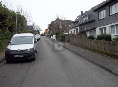RUHIGE EINBAHNSTRAßE: BAULÜCKE MIT POTENTIAL - Grundstück Mülheim an der Ruhr Menden-Holthausen | Angebot:26993944