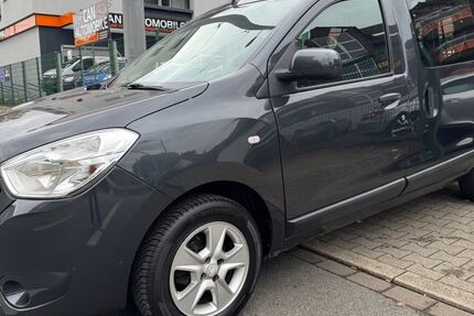 Dacia Lodgy 92.986 km 9.900 &euro; Gelsenkirchen 45899