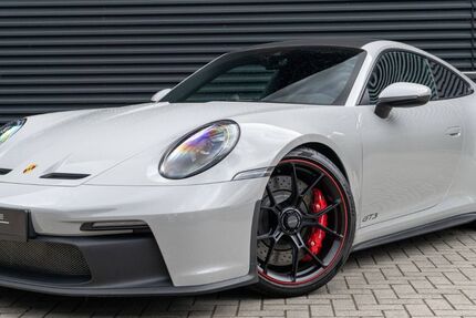 Porsche 992 4.900 km 214.900 &euro; Moers 47441