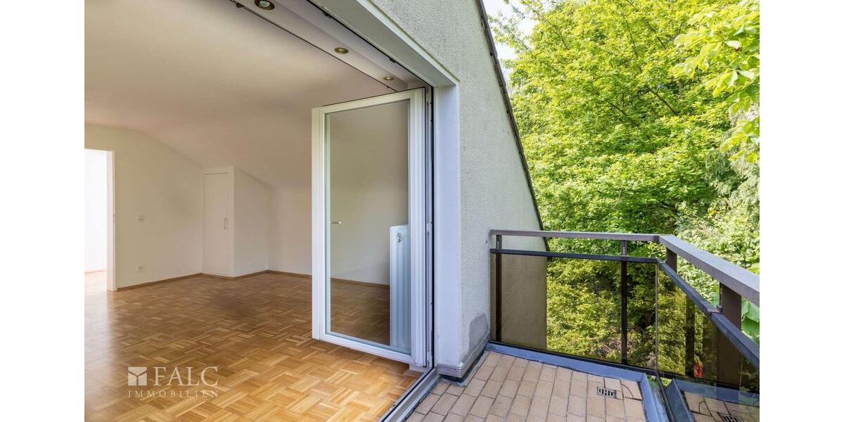Dachgeschoßwohnung Essen Stadtbezirk II - 2.5 Zimmer, 51 m&sup2;, 510&euro; | Angebot:24676783