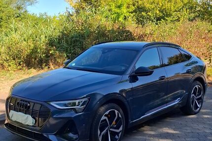 Audi e-tron 62.000 km 39.500 &euro; Kamp-Lintfort 47475