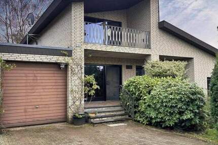 Haus Krefeld Traar - 7 Zimmer, 214 m&sup2;, 750.000&euro; | Angebot:25693386