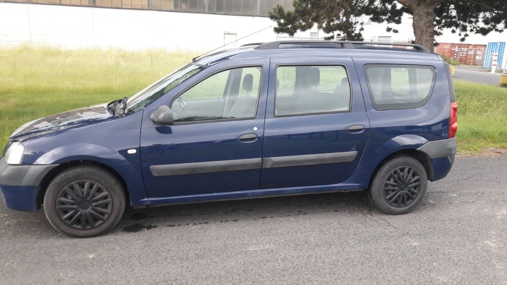 Dacia Logan 165.000 km 2.499 &euro; Krefeld 47800