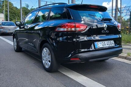 Renault Clio 81.000 km 5.599 &euro; Essen 45141