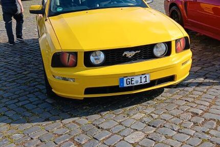 Ford Mustang 226.200 km 12.999 &euro; Gelsenkirchen 45884