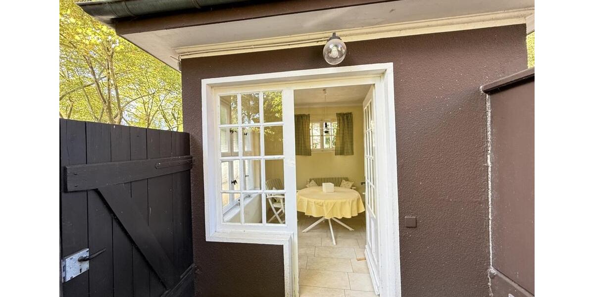 Villa Gelsenkirchen Buer - 12 Zimmer, 310 m&sup2;, 3.200&euro; | Angebot:22985202