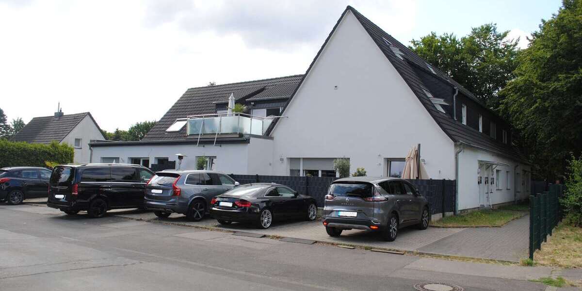 Etagenwohnung Krefeld-Elfrath Elfrath - 3.5 Zimmer, 130 m&sup2;, 329.000&euro; | Angebot:26769030