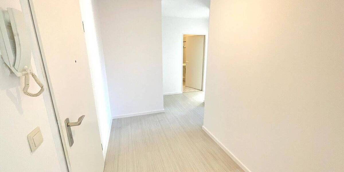 Etagenwohnung Krefeld Stadtmitte - 3 Zimmer, 81 m&sup2;, 609&euro; | Angebot:26779744