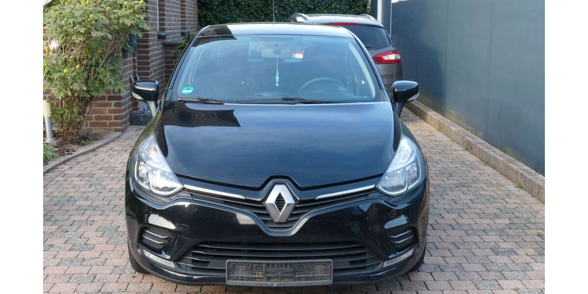 Renault Clio 137.385 km 6.000 &euro; Xanten 46509
