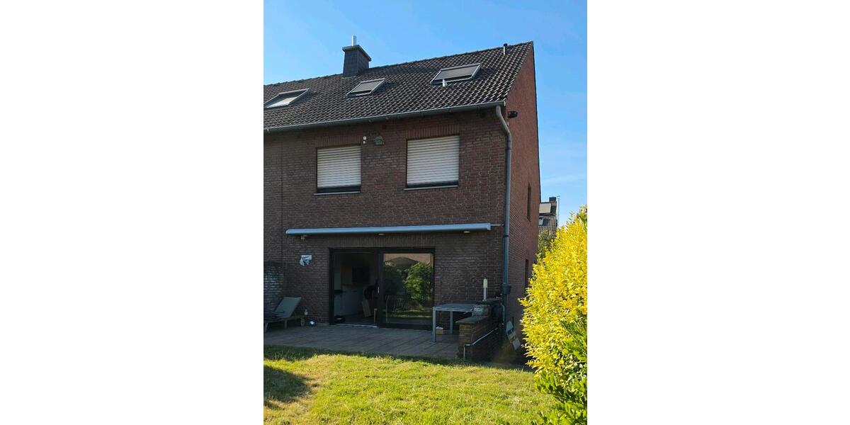 Reihenhaus Duisburg Hochheide - 5 Zimmer, 140 m&sup2;, 450.000&euro; | Angebot:27070762