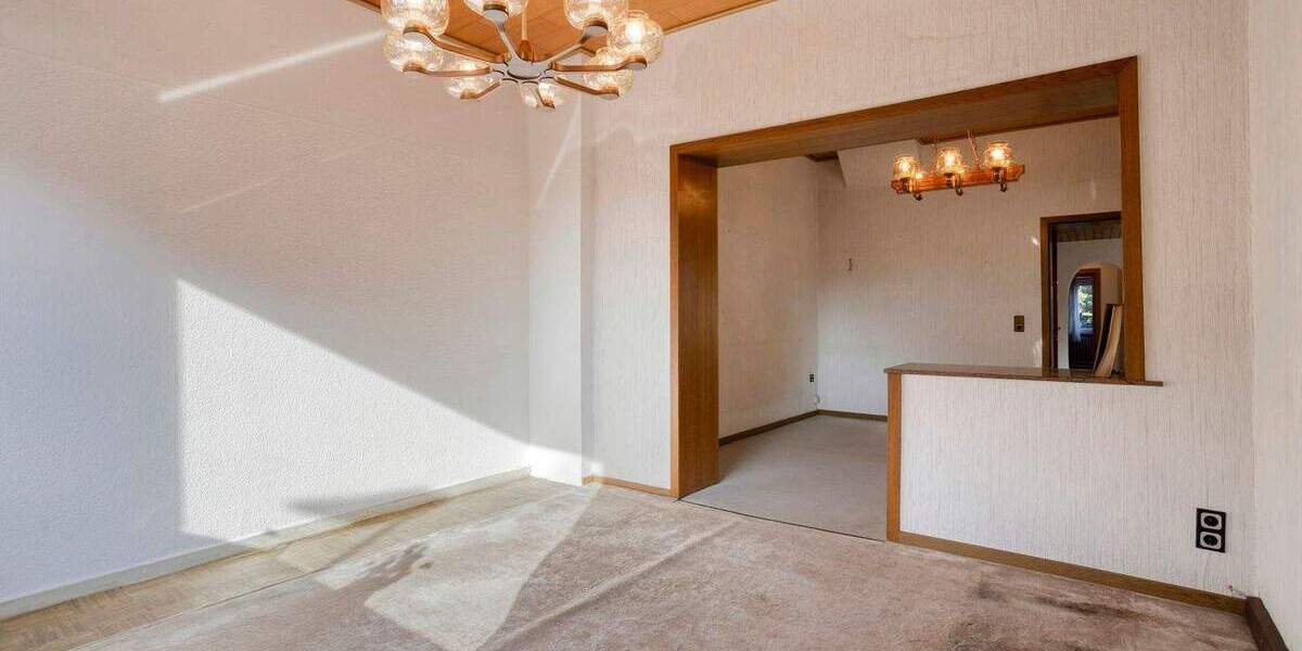 Mehrfamilienhaus, Wohnhaus Oberhausen Buschhausen - 7 Zimmer, 217 m&sup2;, 330.000&euro; | Angebot:25799175