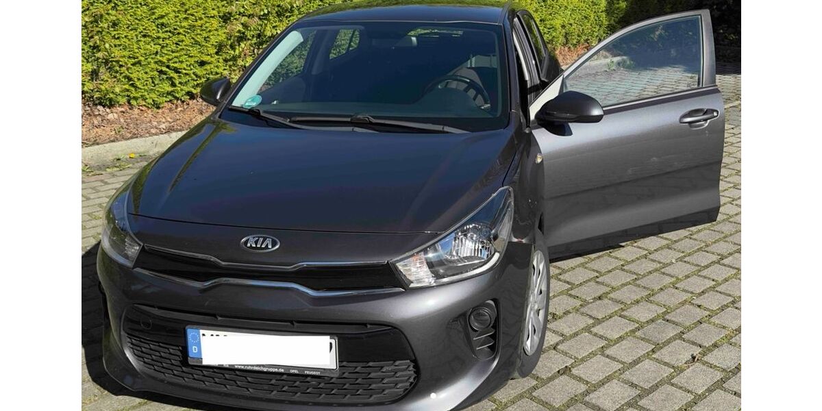 Kia Rio 136.000 km 6.900 &euro; Mülheim 45472