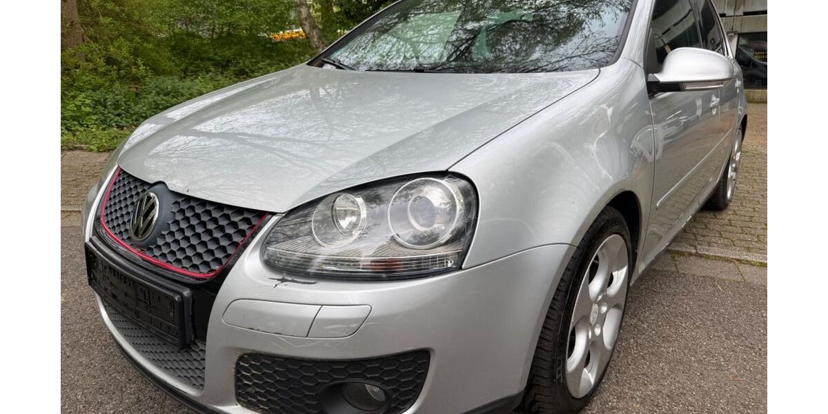 VW Golf 171.335 km 4.950 &euro; Essen 45276