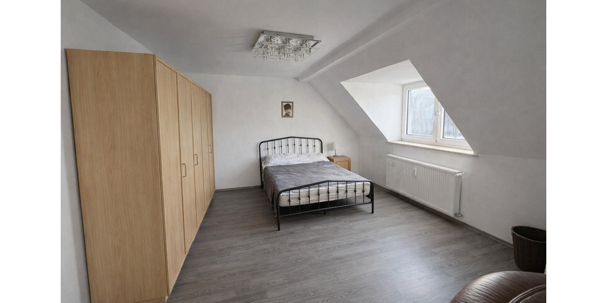 Dachgeschoßwohnung Gelsenkirchen Gelsenkirchen-Mitte - 2.5 Zimmer, 74 m&sup2;, 510&euro; | Angebot:25184462