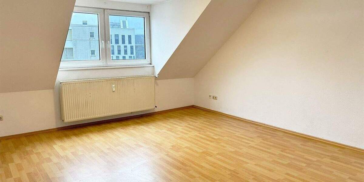 Zimmer Essen Stadtkern - 4 Zimmer, 95 m&sup2;, 700&euro; | Angebot:25773897