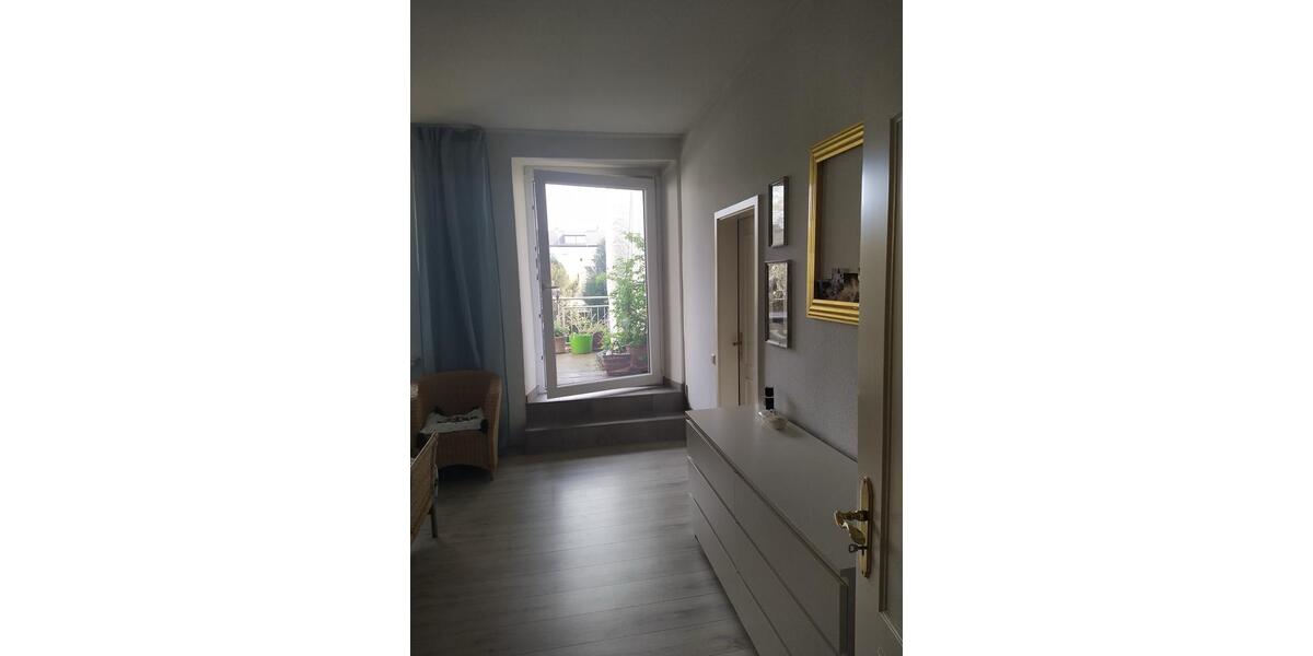 Etagenwohnung Krefeld - 3 Zimmer, 112 m&sup2;, 880&euro; | Angebot:26272589