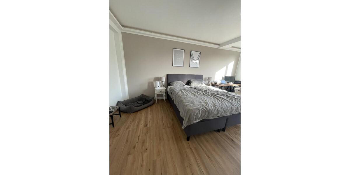 Etagenwohnung Krefeld Cracau - 4 Zimmer, 112 m&sup2;, 1.240&euro; | Angebot:25871602