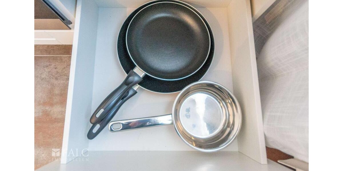 Etagenwohnung Essen Stadtkern - 1 Zimmer, 30 m&sup2;, 950&euro; | Angebot:24493587