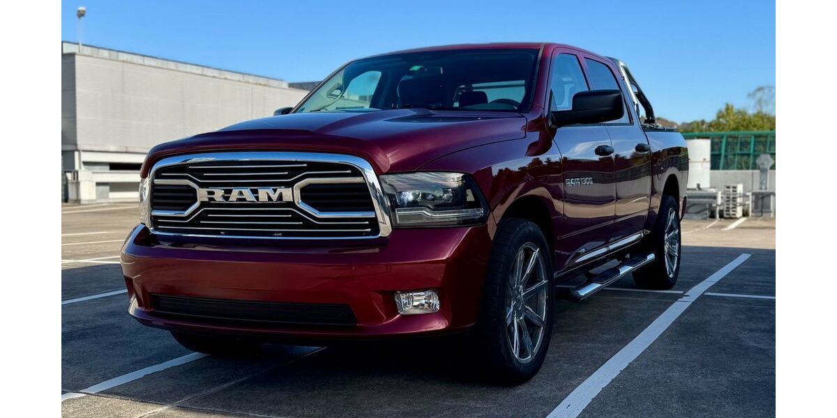 Dodge RAM 124.000 km 22.999 &euro; Dorsten 46282