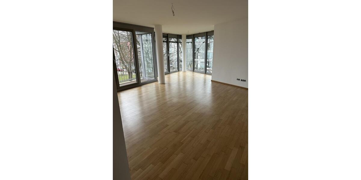 Etagenwohnung Essen Stadtbezirk II - 2.5 Zimmer, 91 m&sup2;, 1.136&euro; | Angebot:24472520