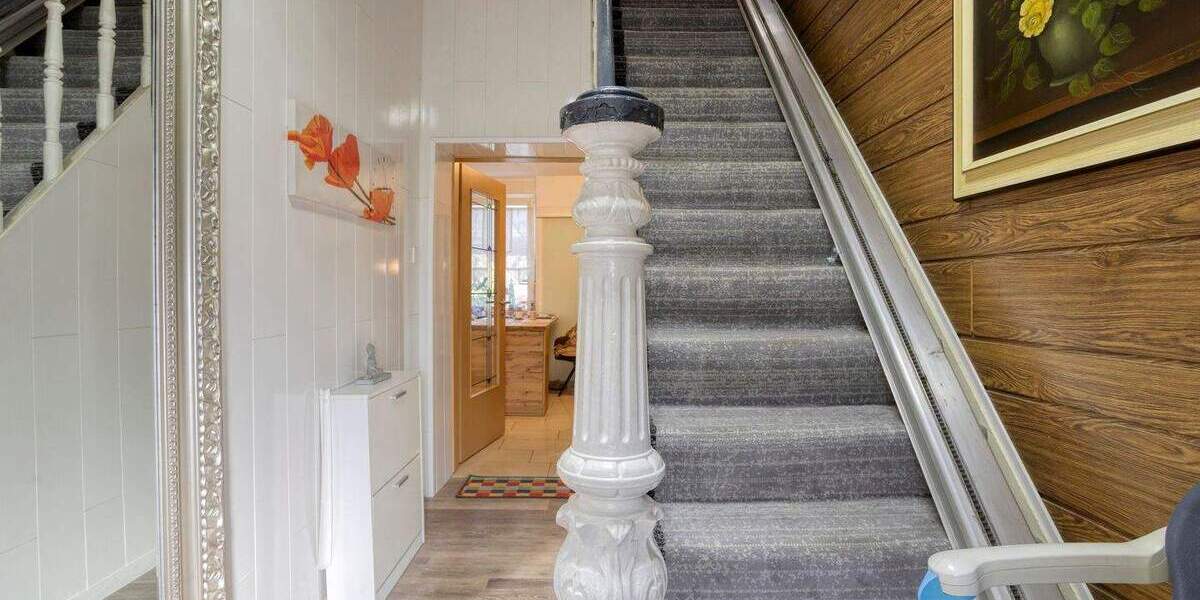 Mehrfamilienhaus, Wohnhaus Oberhausen Buschhausen - 7 Zimmer, 217 m&sup2;, 330.000&euro; | Angebot:25799175