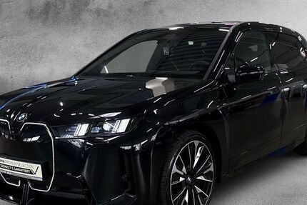BMW iX 4.515 km 79.600 &euro; Krefeld 47800