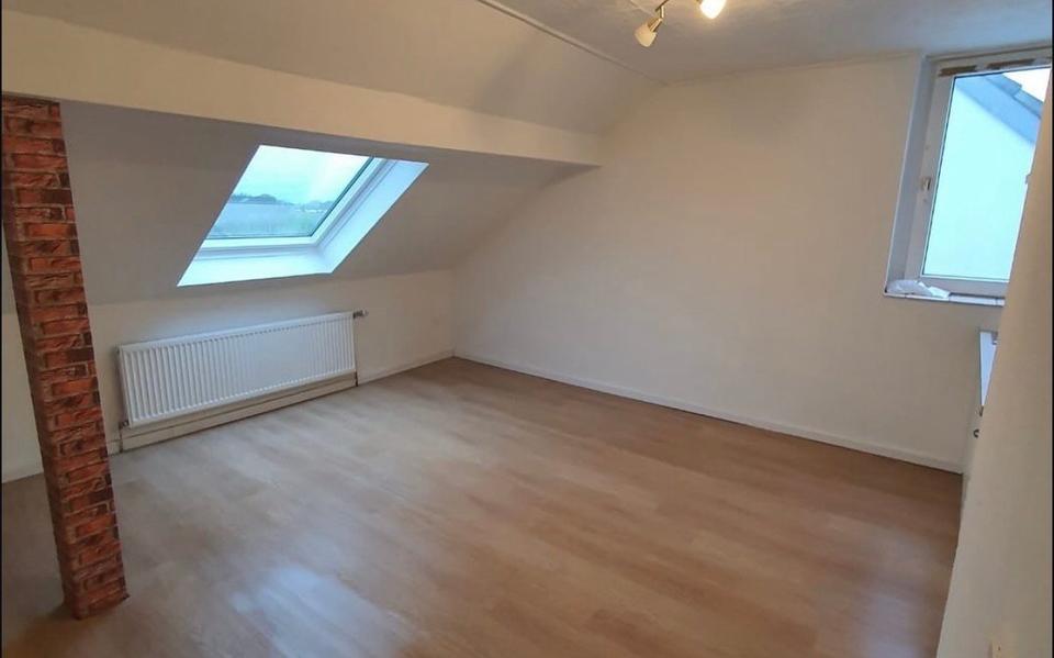 Dachgeschoßwohnung Essen Stadtbezirk VII - 2 Zimmer, 34 m&sup2;, 390&euro; | Angebot:26035225