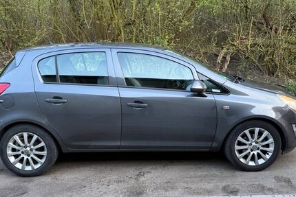 Opel Corsa 215.000 km 2.600 &euro; Gelsenkirchen 45883