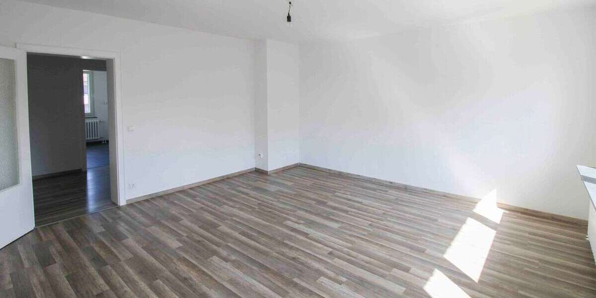 Etagenwohnung Duisburg Rheinhausen - 3 Zimmer, 74 m&sup2;, 165.000&euro; | Angebot:25906644