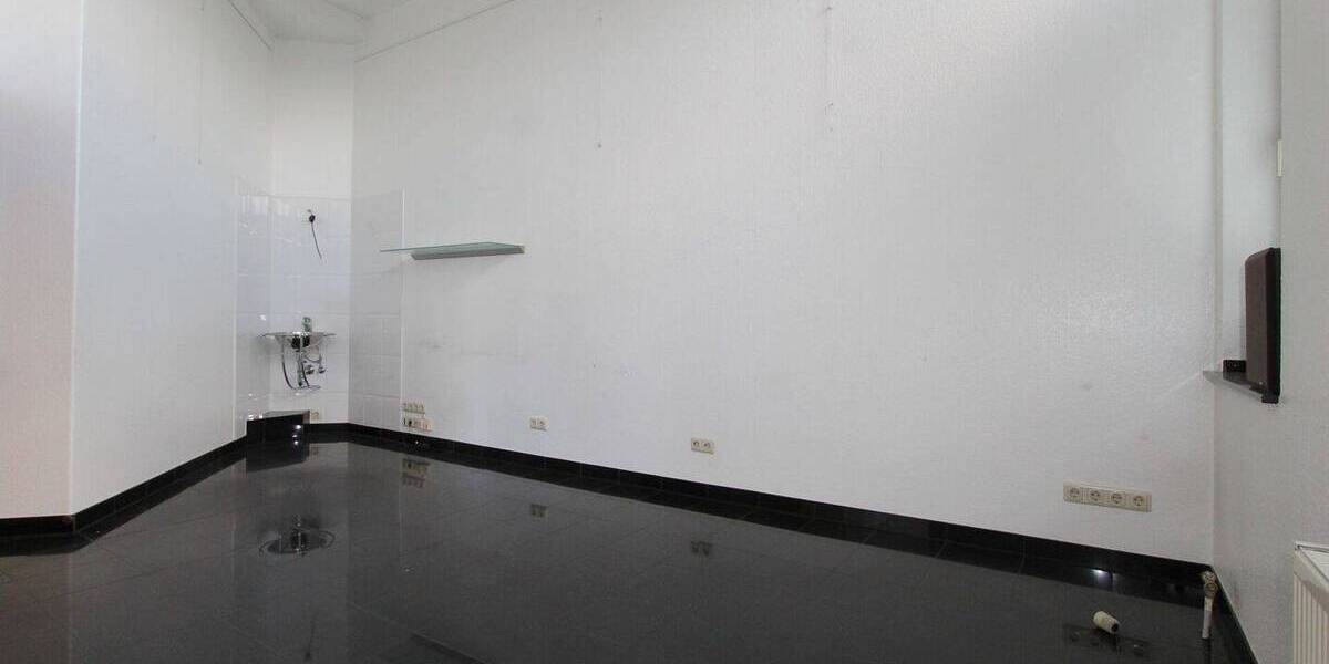 Gewerbeobjekt Krefeld Stadtmitte - 9 Zimmer, 187 m&sup2;, 1.300&euro; | Angebot:25997649