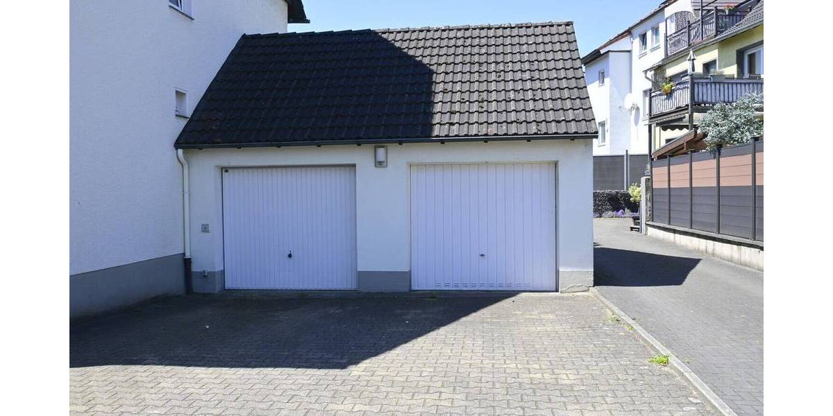 Etagenwohnung Essen Dellwig - 2 Zimmer, 86 m&sup2;, 220.000&euro; | Angebot:26730507