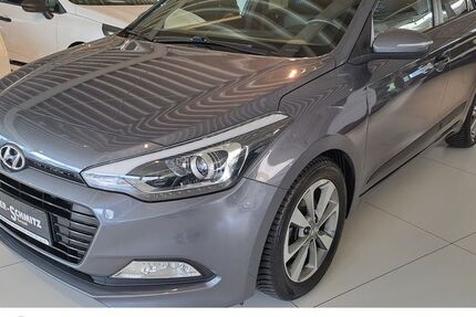 Hyundai i20 76.072 km 9.890 &euro; Wesel 46485