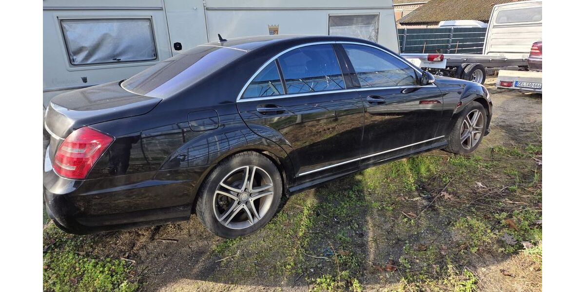 Mercedes-Benz S 500 182.000 km 8.650 &euro; Geldern 47608