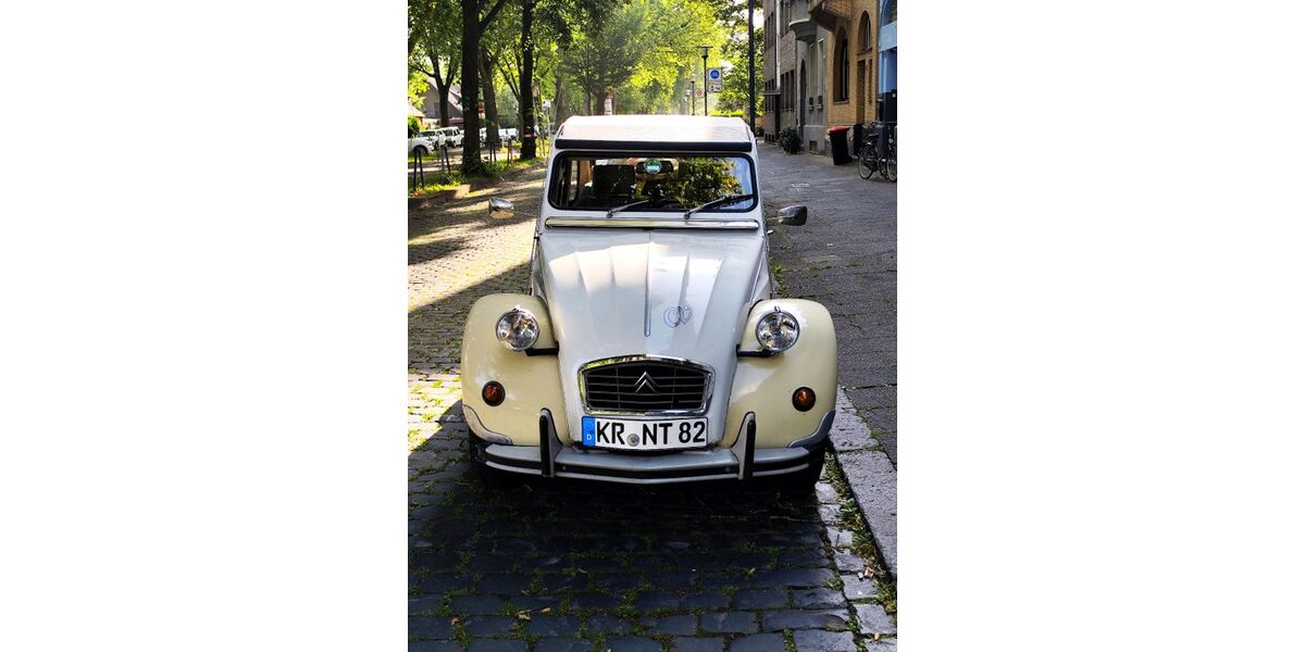 Citroen 2 CV 103.500 km 9.900 &euro; Krefeld 47799