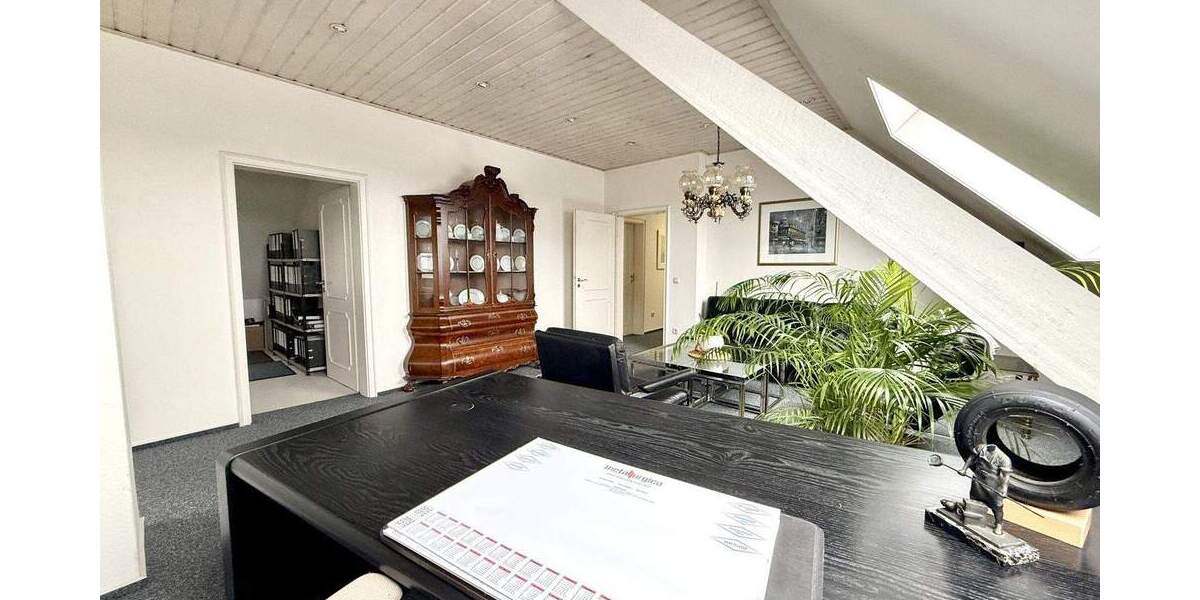 Gewerbeobjekt Geldern - 8 Zimmer, 260 m&sup2;, 1.700&euro; | Angebot:25701959