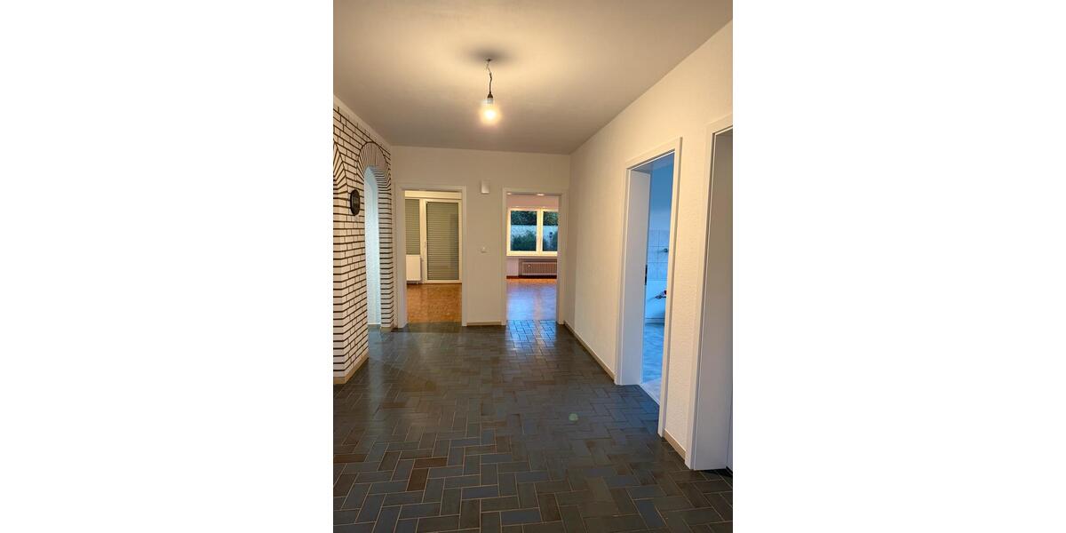 Einfamilienhaus Schermbeck - 6 Zimmer, 200 m&sup2;, 1.600&euro; | Angebot:25926283