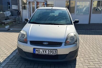 Ford Fiesta 176.000 km 1.350 &euro; Moers 47441