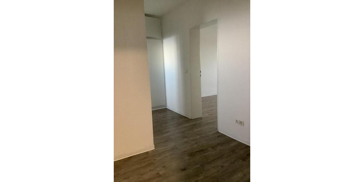 Etagenwohnung Krefeld Cracau - 2 Zimmer, 56 m&sup2;, 493&euro; | Angebot:25386647